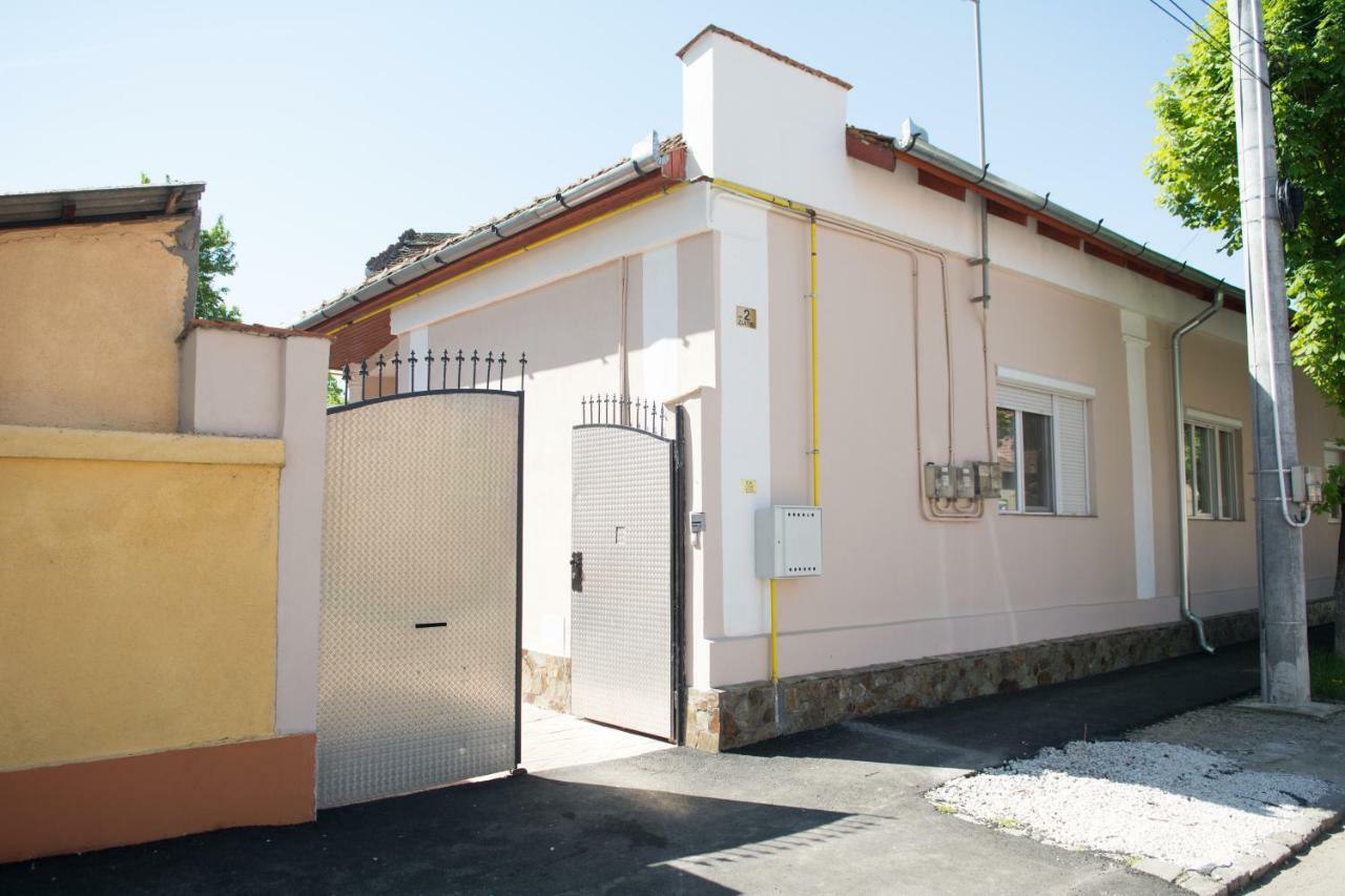 Yox Apartment 4 Oradea Zewnętrze zdjęcie